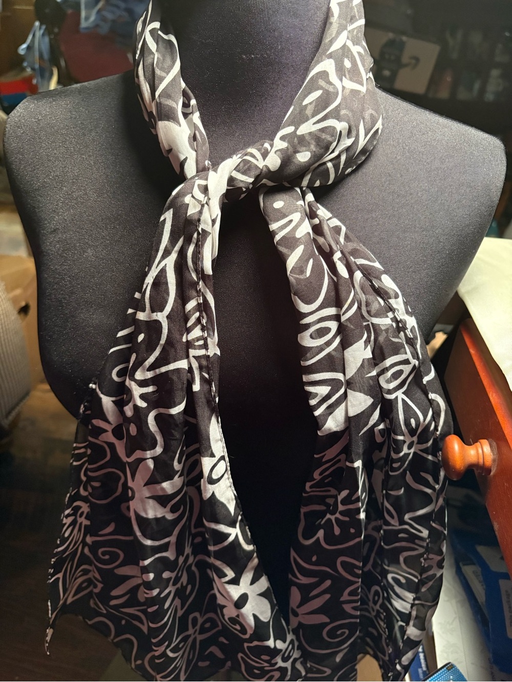 Black & White Floral Pattern Lightweight Scarf - Women Accessories